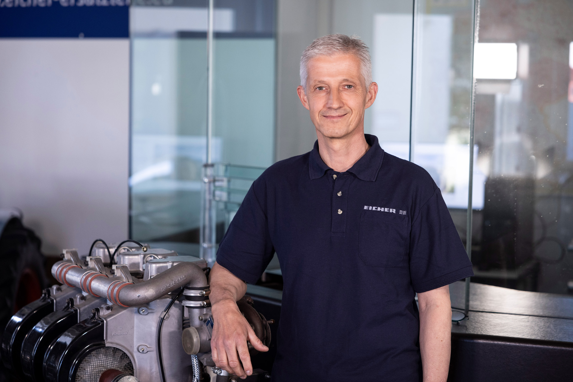 Eicher Mitarbeiter Portrait Mitarbeiter Peter Schmid der Eicher Vertriebs GmbH im Portrait