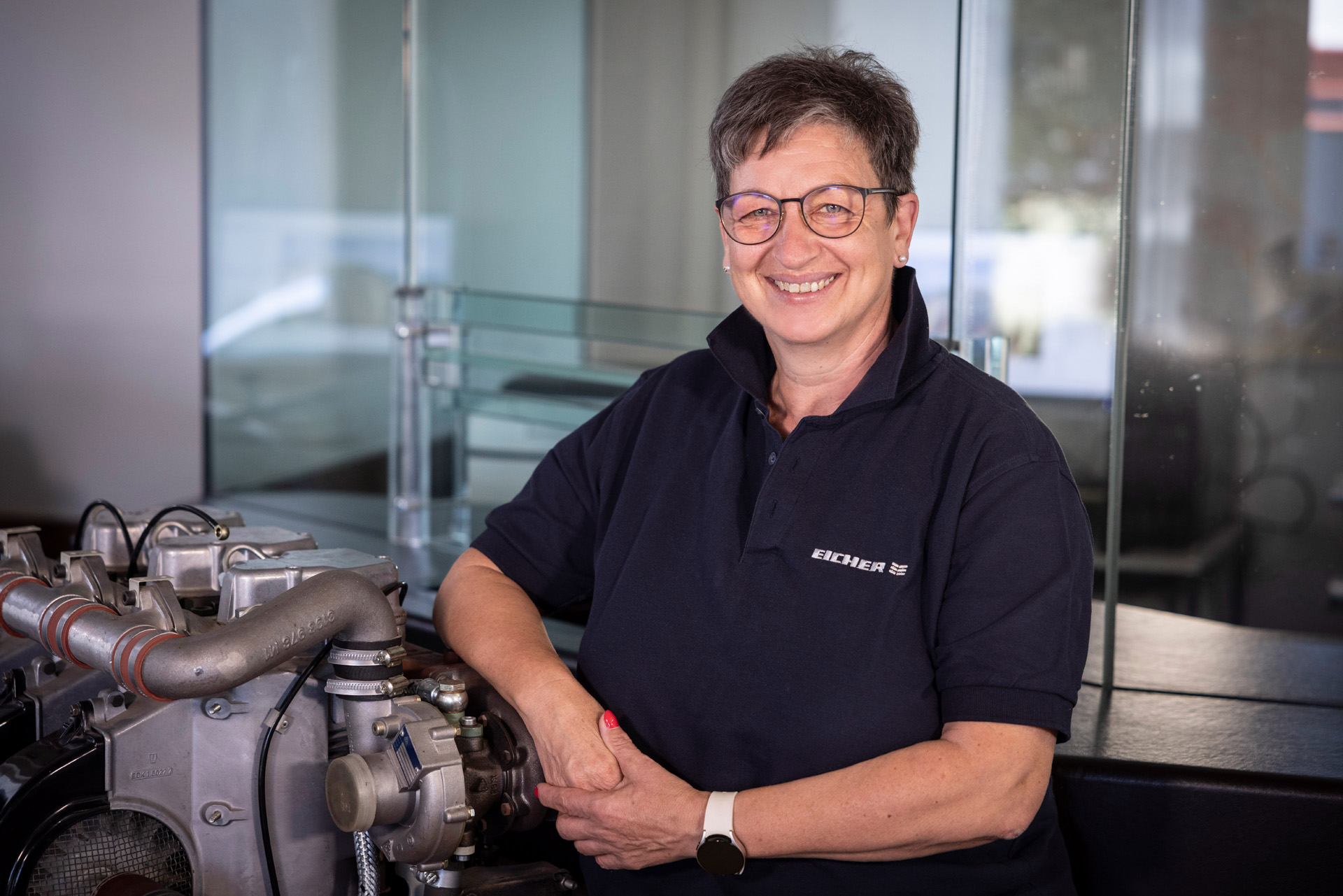 Monika Pflaum Mitarbeiterfoto Mitarbeiterin der Eicher Vertriebs GmbH im Bereich Buchhaltung