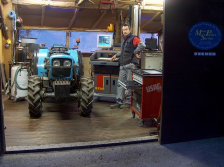 Werkstatt Partner Pircher in Marling Innenansicht der Werkstatt von Partner Pircher in Südtirol